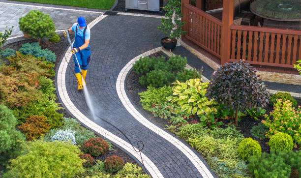 Garage Pressure Washing in Richmond, IL